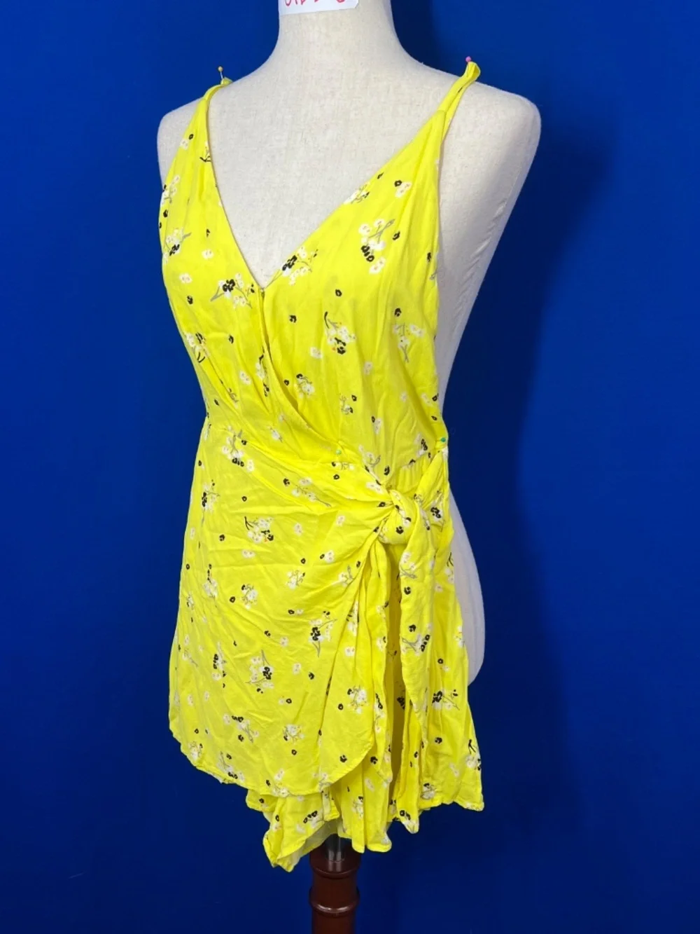 |•FREE PEOPLE•| Sunny Yellow Romper/Jumper Size 4